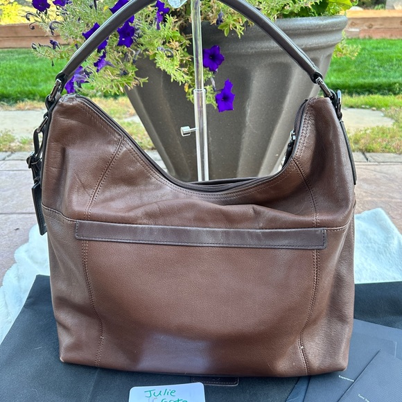 Tumi shoulder bag - Picture 2 of 16